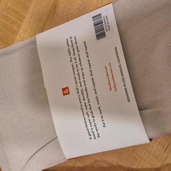 Hedley & Bennett Kitchen Towels - 2 Sets Of Three Total 6 Towels - Picture 3 of 3